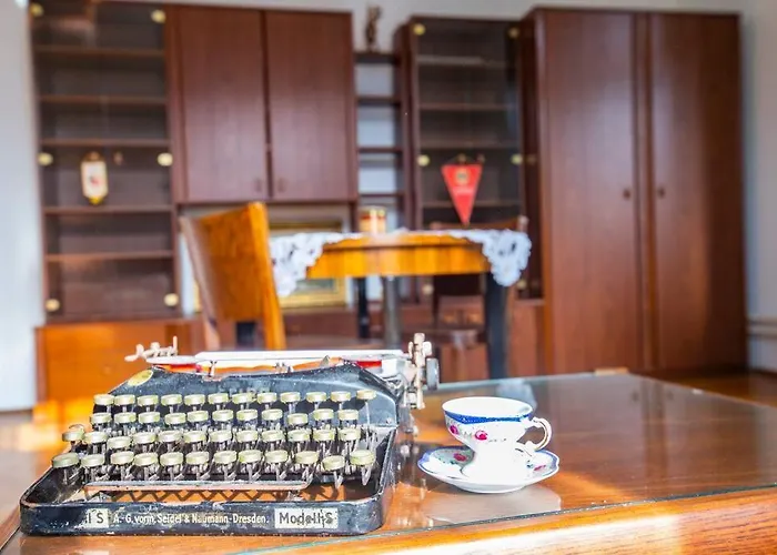 Socialist Experience In The Center * ليوبليانا