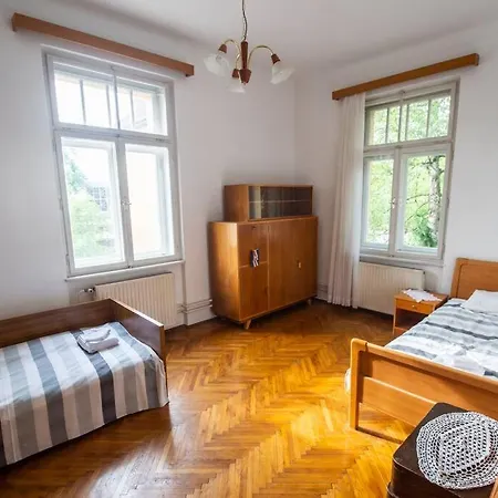 Appartement Socialist Experience In The Center Ljubljana